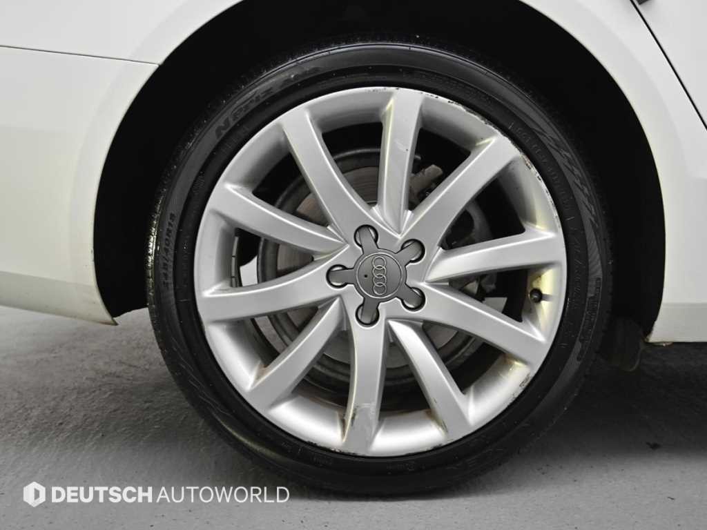 아우디 A4 뉴 A4 2.0 TDI 콰트로 다이나믹 이미지 5