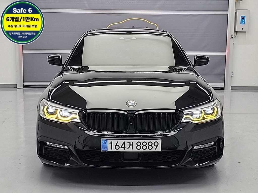 BMW 5시리즈 5시리즈 (G30) 520d M 스포츠 플러스 이미지 2