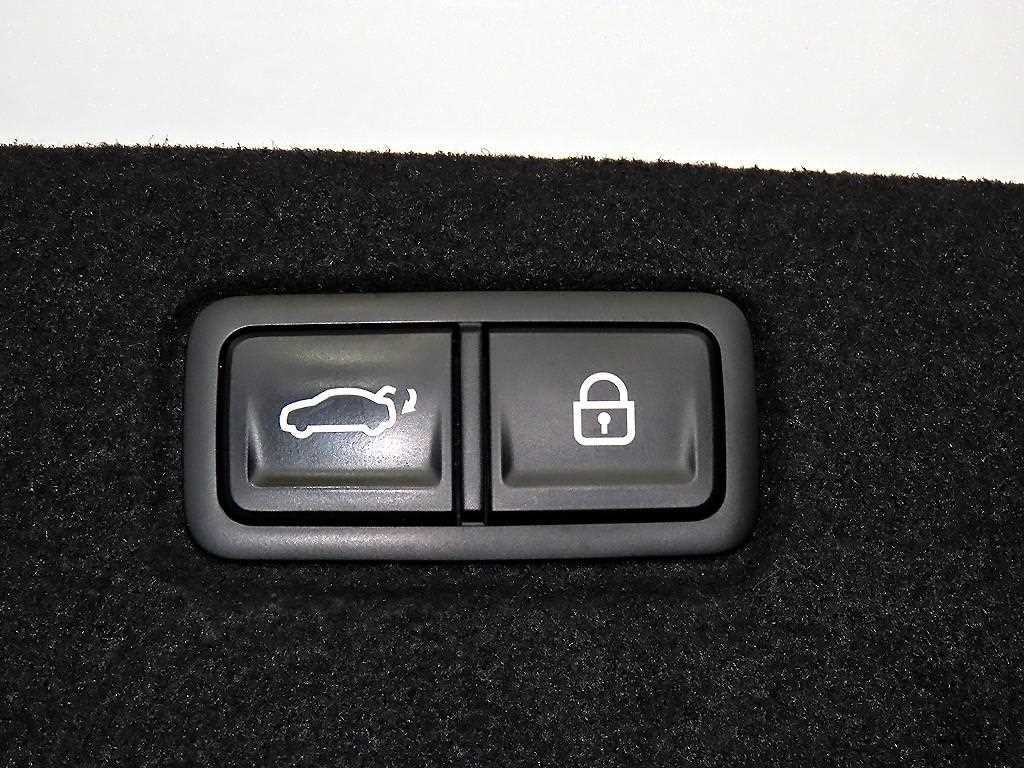 기아 K9 더 뉴 K9 2세대 3.8 GDI 2WD 플래티넘 이미지 17