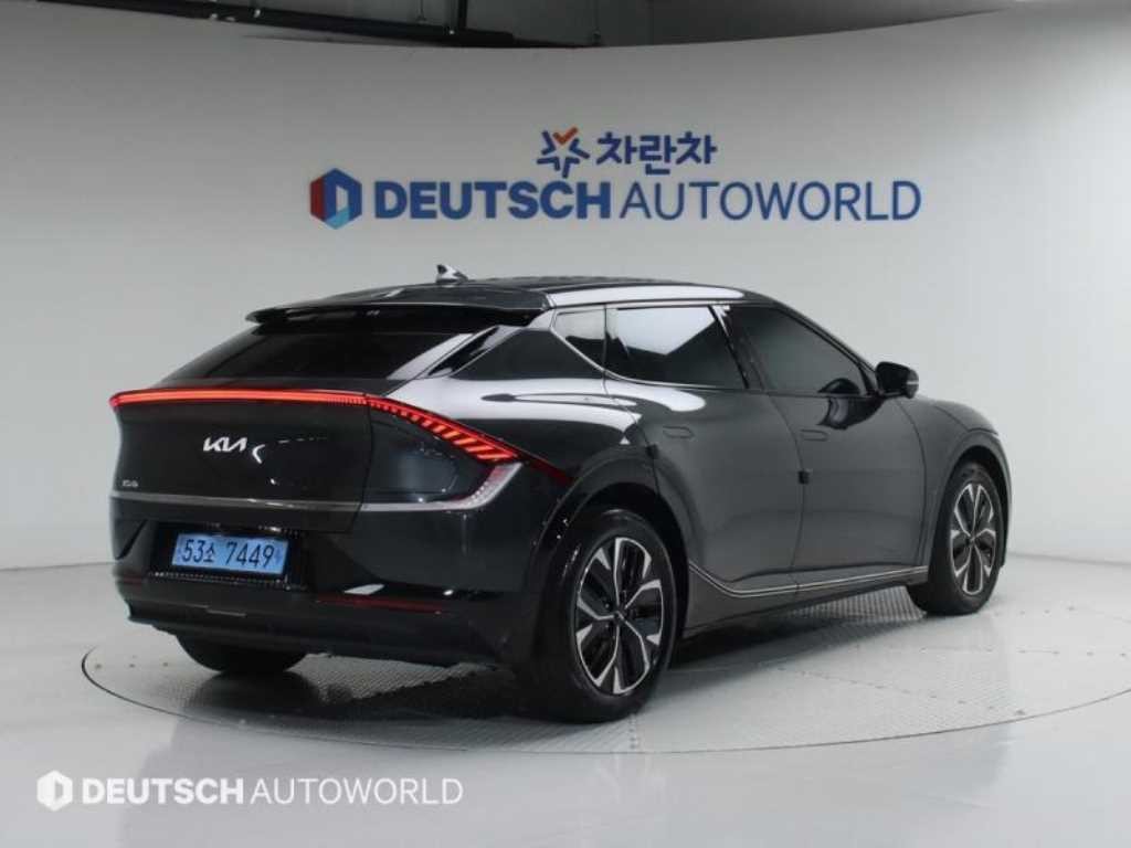 기아 EV6 스탠다드 AWD 어스 이미지 2