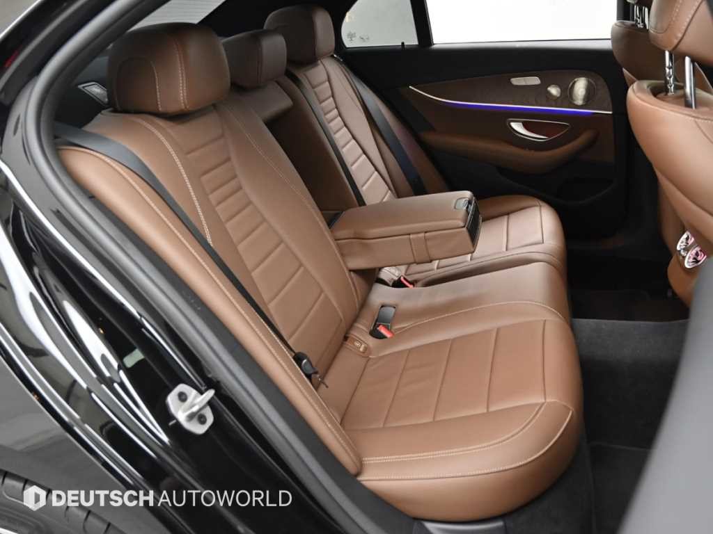 벤츠 E 클래스 E-클래스 W213 E220d 4MATIC 익스클루시브 이미지 12