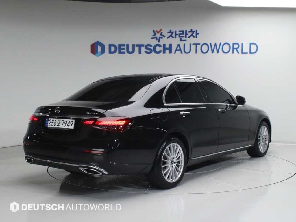벤츠 E 클래스 E-클래스 W213 E220d 4MATIC 익스클루시브 이미지 2