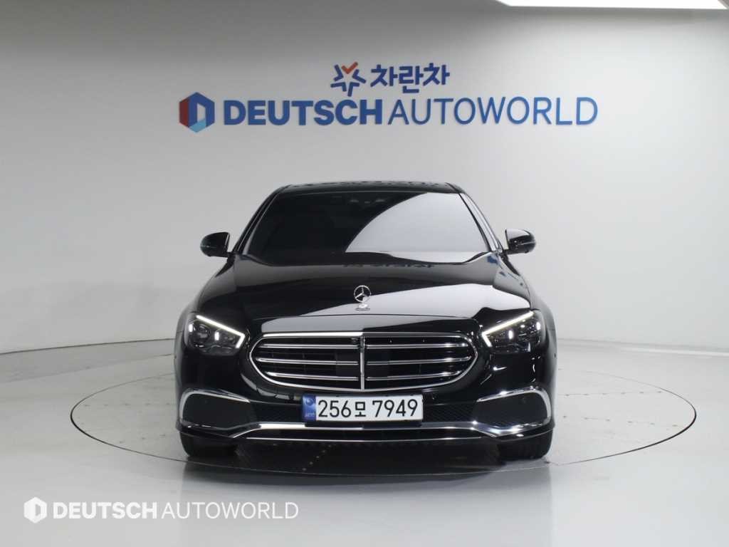벤츠 E 클래스 E-클래스 W213 E220d 4MATIC 익스클루시브 이미지 3