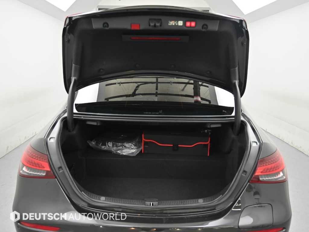 벤츠 E 클래스 E-클래스 W213 E300e 4MATIC 익스클루시브 이미지 19
