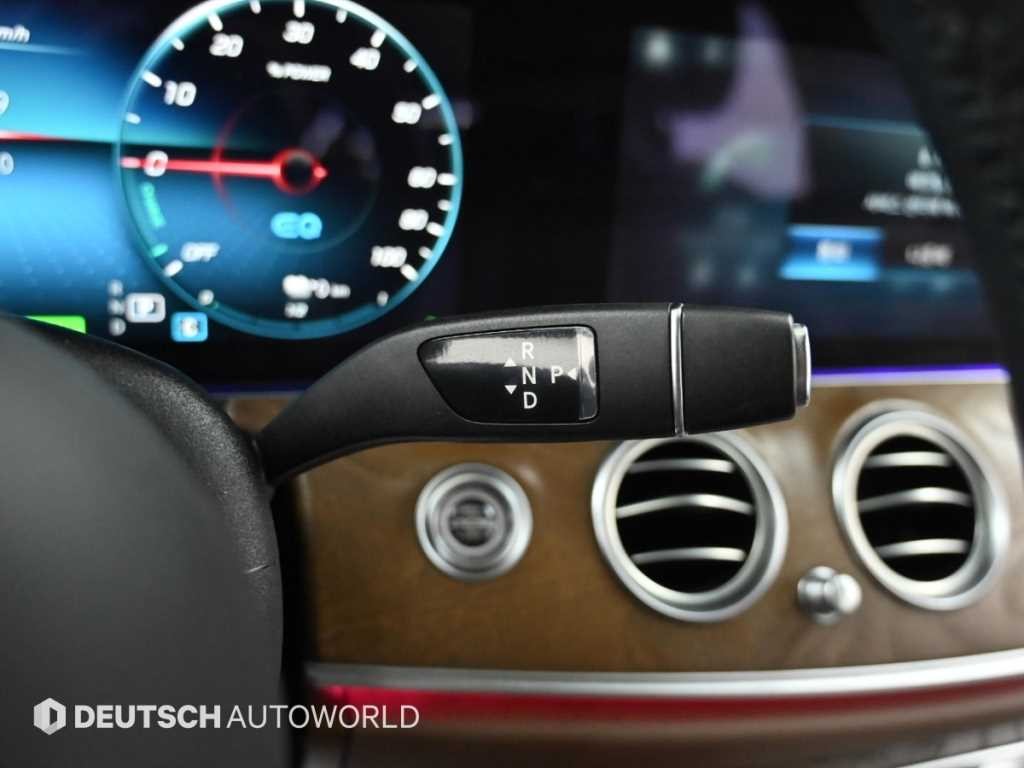 벤츠 E 클래스 E-클래스 W213 E300e 4MATIC 익스클루시브 이미지 9