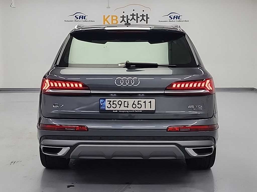 아우디 Q7 Q7 (4M) 45 TDI 콰트로 프리미엄 이미지 3