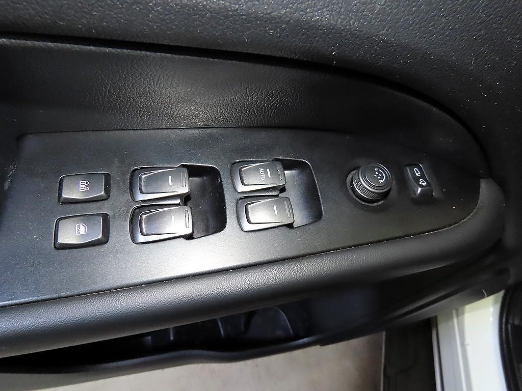 KG모빌리티(쌍용) 렉스턴 더 뉴 렉스턴 스포츠 칸 디젤 2.2 4WD 프레스티지 이미지 13