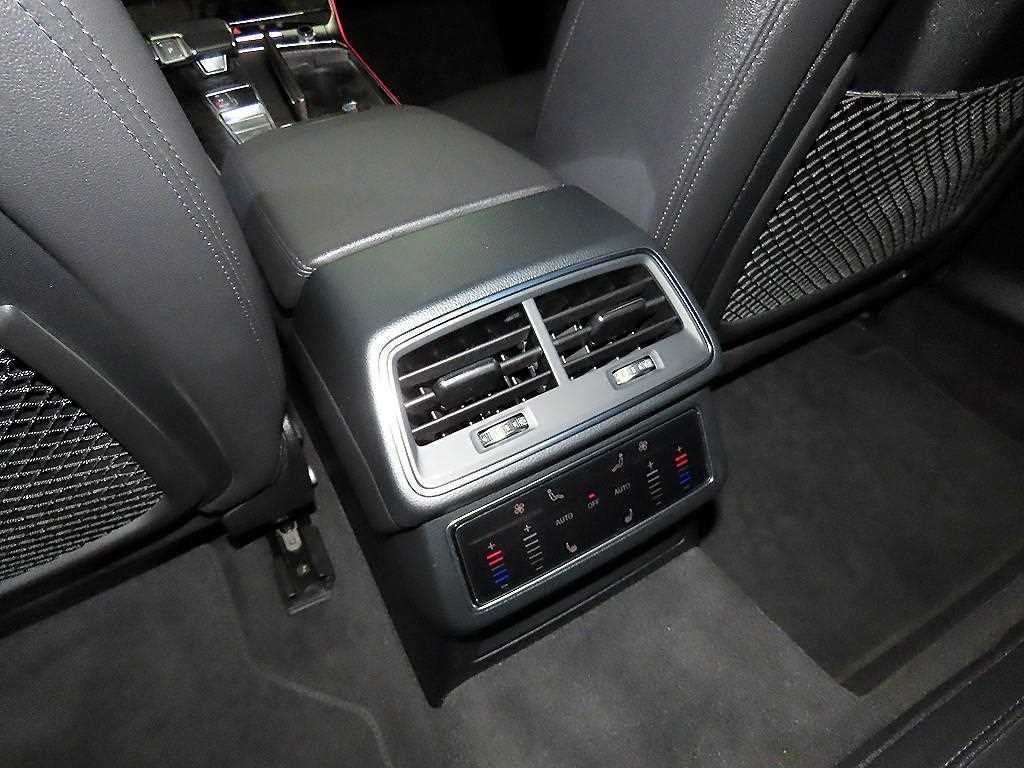 아우디 A6 A6 (C8) 40 TDI 프리미엄 이미지 15