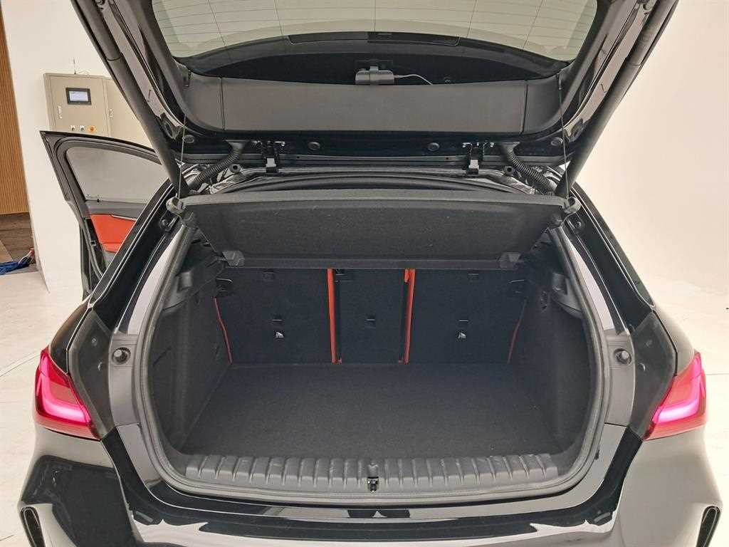 BMW 1시리즈 1시리즈 (F40) 120i M 스포츠 이미지 18