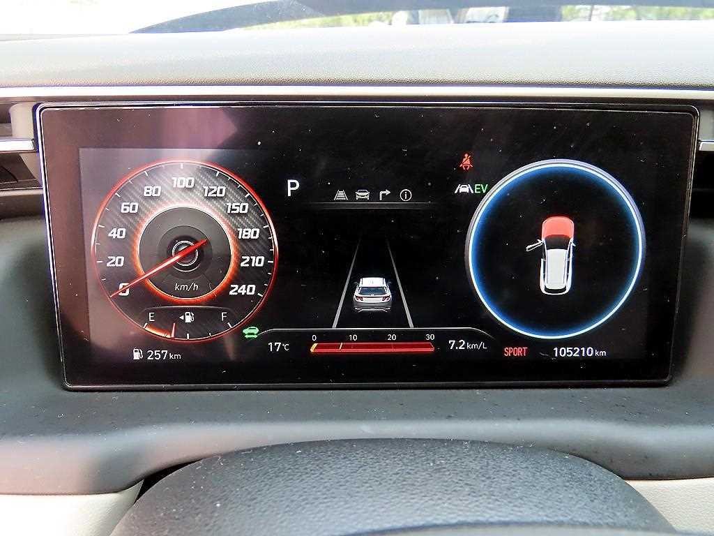 현대 투싼 투싼 하이브리드(NX4) 2WD 인스퍼레이션 이미지 9