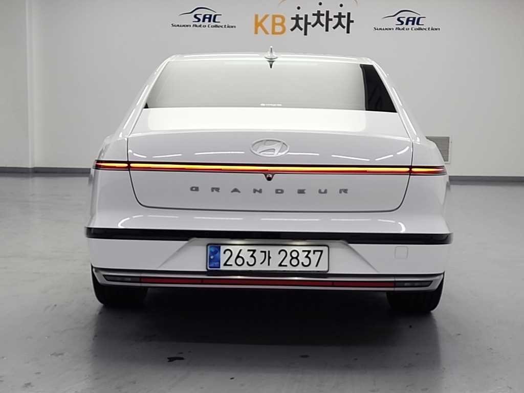 현대 그랜저 그랜저 하이브리드 (GN7) 익스클루시브 이미지 3