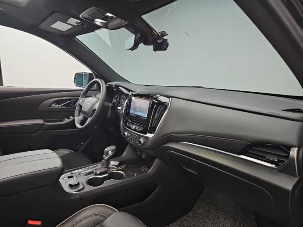 쉐보레 트래버스 3.6 AWD 레드라인 이미지 17