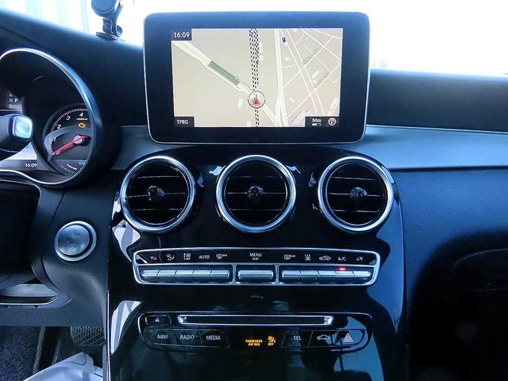 벤츠 GLC 클래스 GLC클래스 X253 GLC 350 e 4MATIC 이미지 12