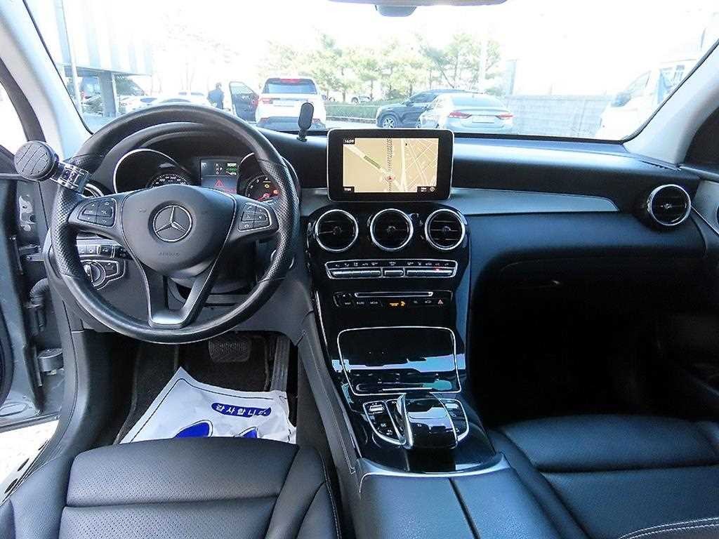 벤츠 GLC 클래스 GLC클래스 X253 GLC 350 e 4MATIC 이미지 7
