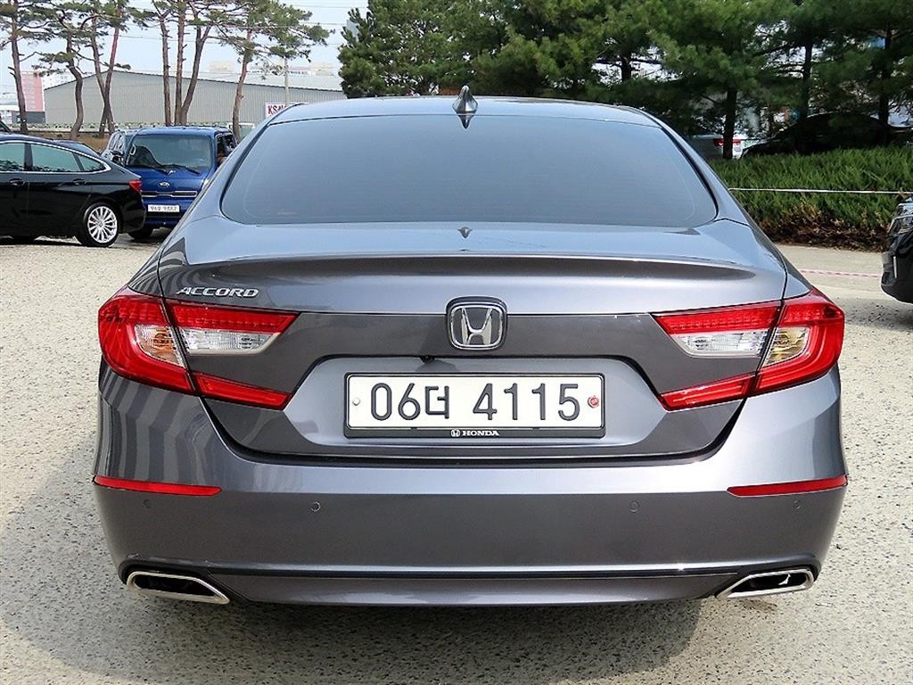 혼다 어코드 어코드(10세대) 1.5 터보 이미지 4