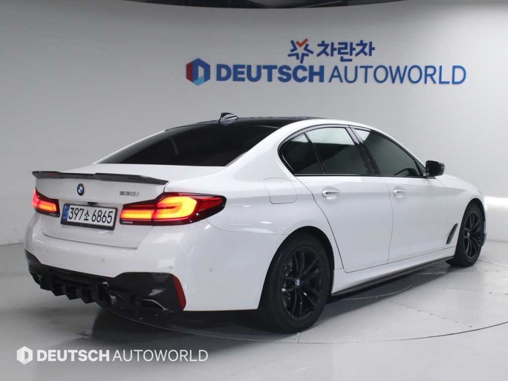 BMW 5시리즈 5시리즈 (G30) 530i M 스포츠 플러스 이미지 2