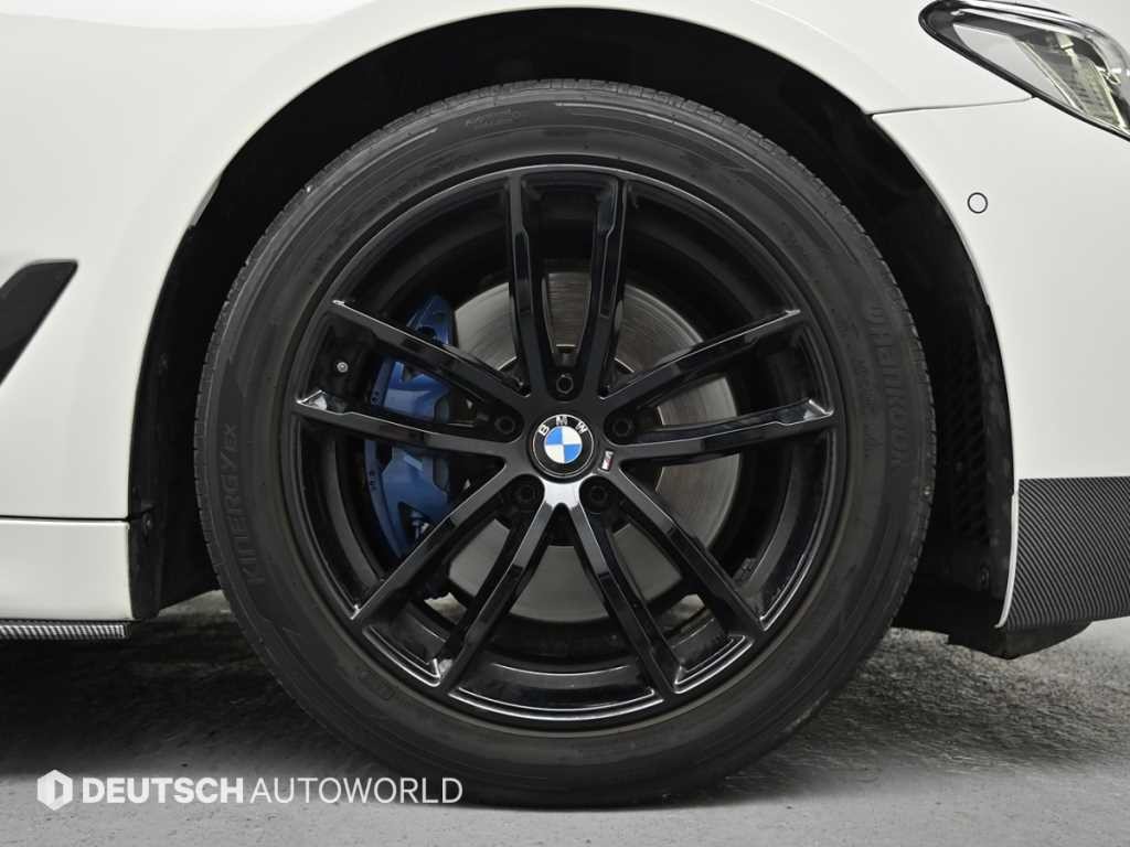 BMW 5시리즈 5시리즈 (G30) 530i M 스포츠 플러스 이미지 5