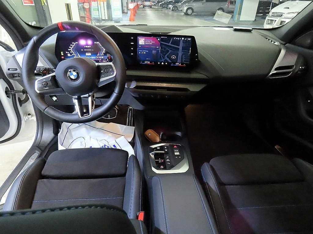 BMW 1시리즈 1시리즈 (F52) M135 xDrive 이미지 10