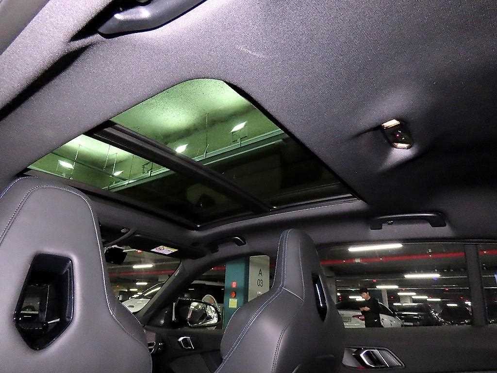 BMW 1시리즈 1시리즈 (F52) M135 xDrive 이미지 15