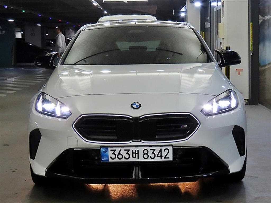 BMW 1시리즈 1시리즈 (F52) M135 xDrive 이미지 2