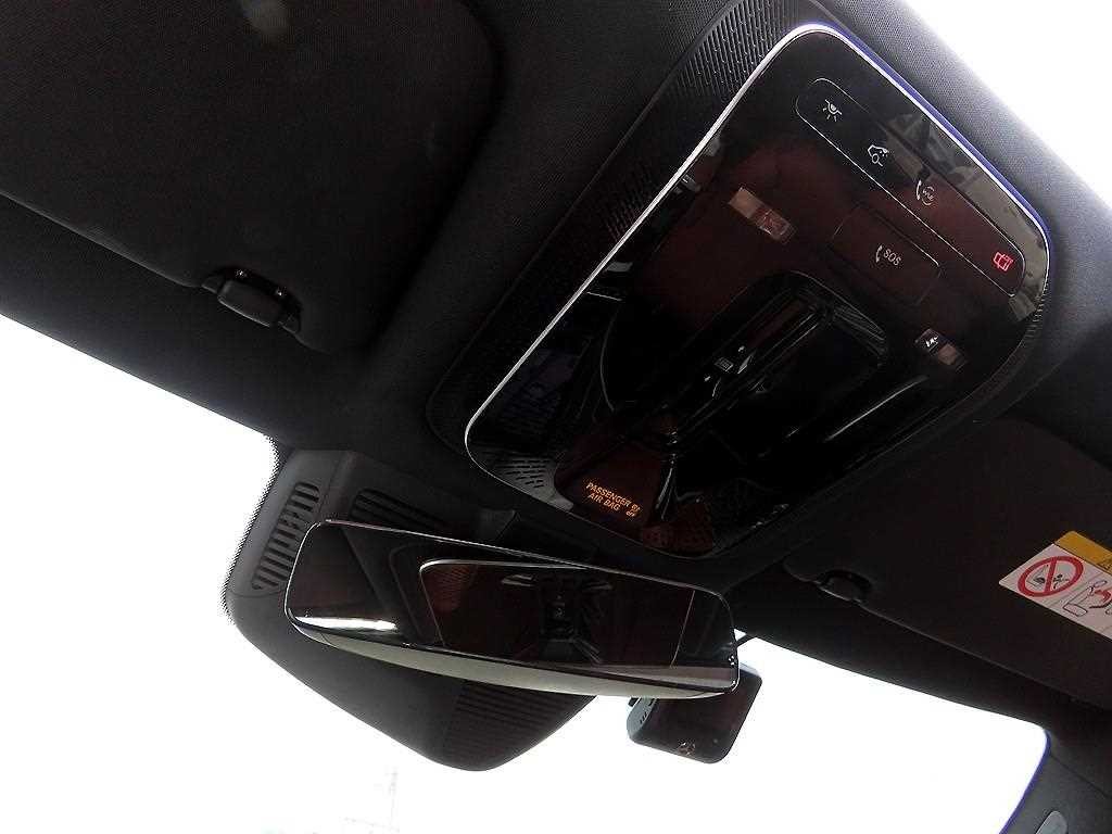 벤츠 C 클래스 C클래스 W206 C300 4MATIC 아방가르드 이미지 15