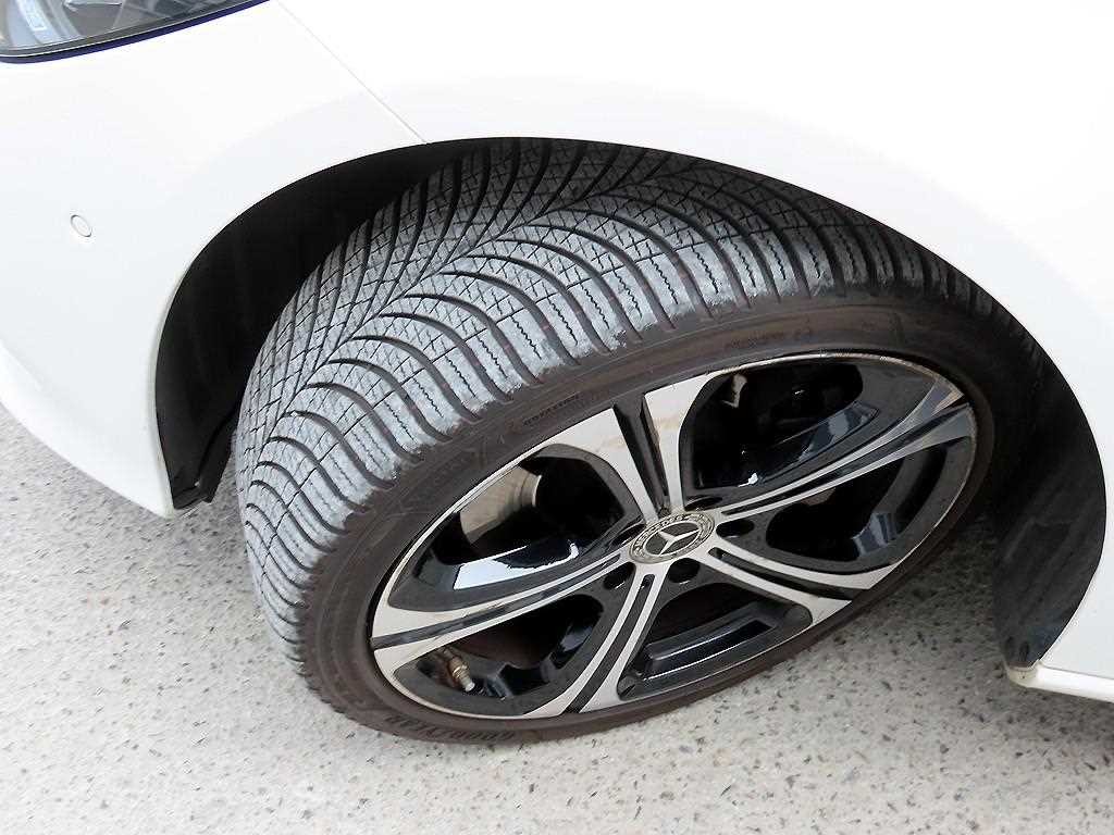 벤츠 C 클래스 C클래스 W206 C300 4MATIC 아방가르드 이미지 20