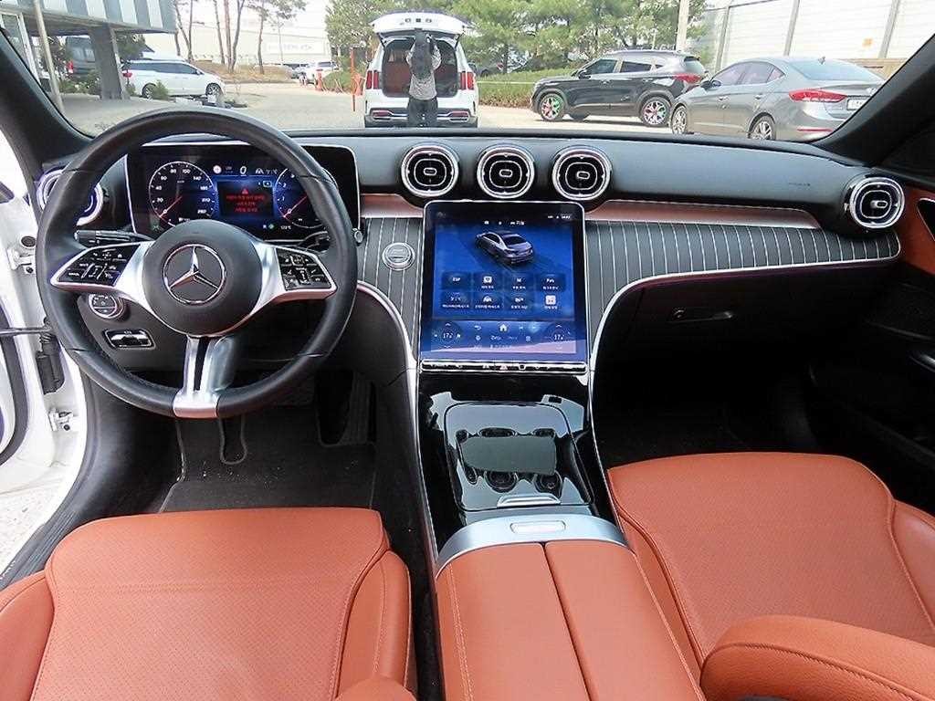 벤츠 C 클래스 C클래스 W206 C300 4MATIC 아방가르드 이미지 7