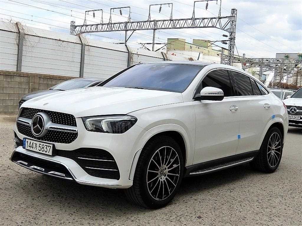 벤츠 GLE 클래스 GLE 클래스 W167 GLE 400d 4MATIC 쿠페 이미지 2