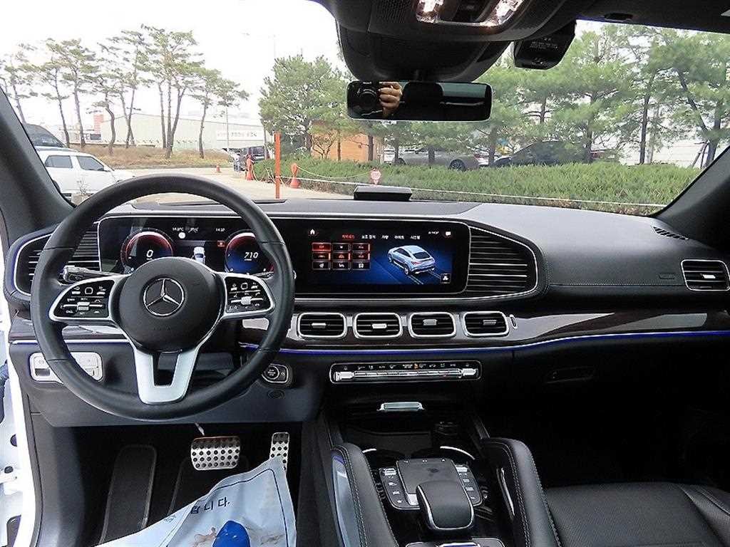 벤츠 GLE 클래스 GLE 클래스 W167 GLE 400d 4MATIC 쿠페 이미지 7