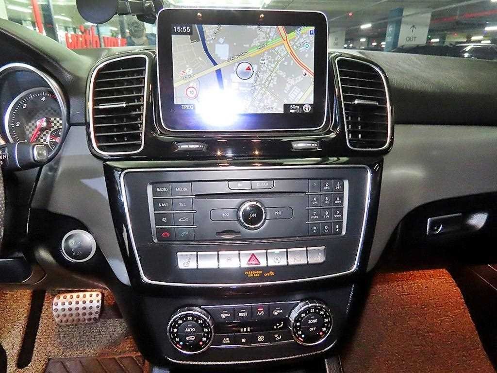 벤츠 GLE 클래스 GLE 클래스 W166 GLE 350 d 4MATIC 이미지 11