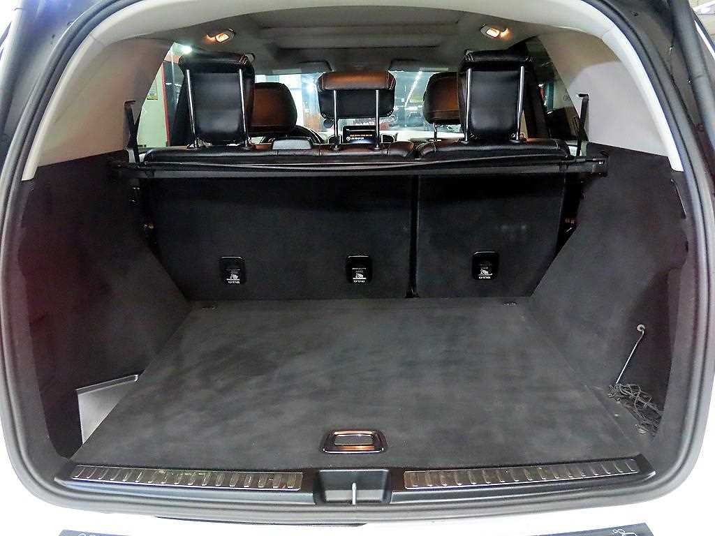 벤츠 GLE 클래스 GLE 클래스 W166 GLE 350 d 4MATIC 이미지 16