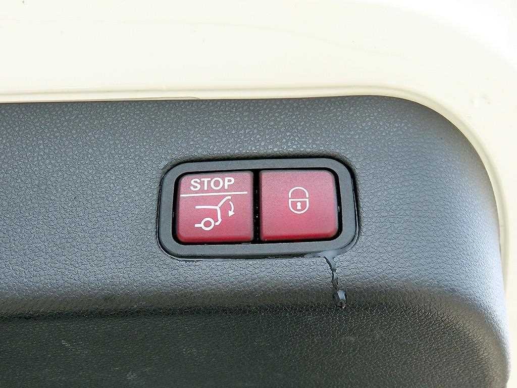 벤츠 M 클래스 뉴 M클래스 W166 ML350 블루텍 4매틱 이미지 17