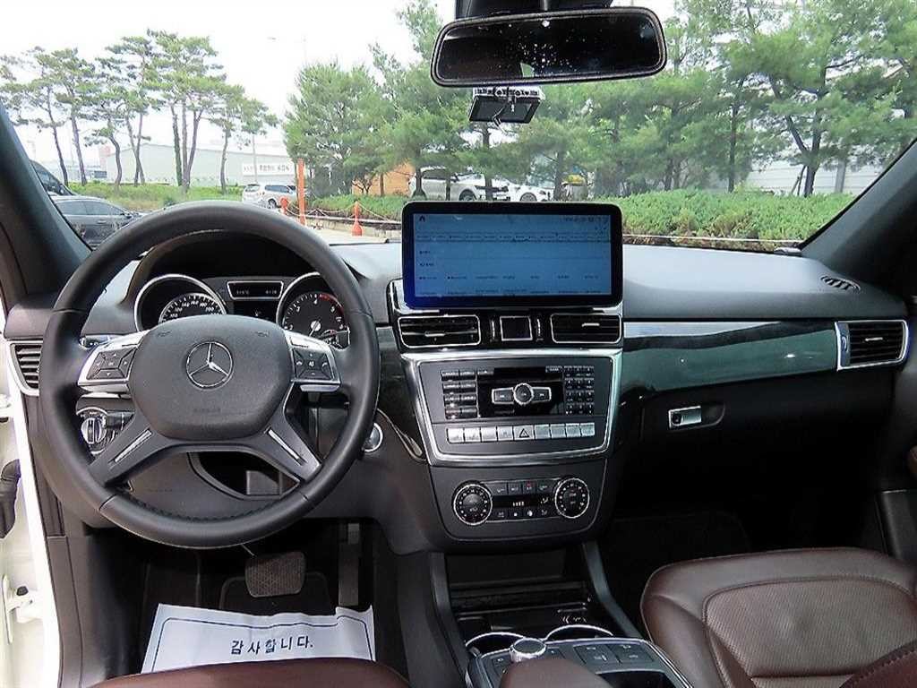 벤츠 M 클래스 뉴 M클래스 W166 ML350 블루텍 4매틱 이미지 7