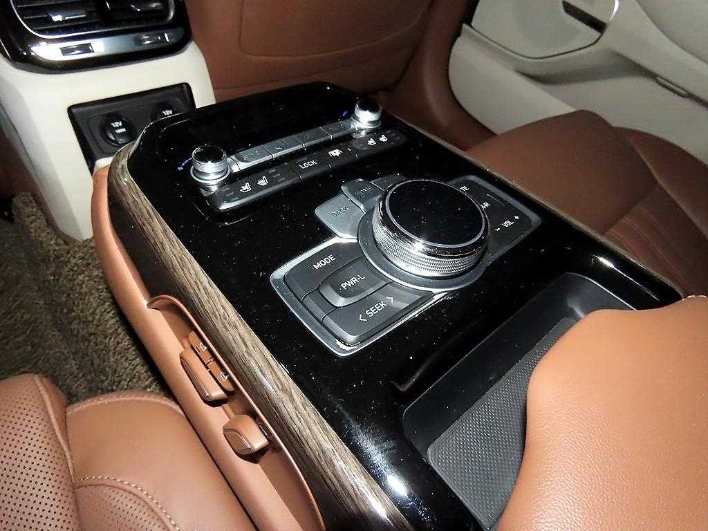 제네시스 G90 3.8 GDI AWD 럭셔리 이미지 15
