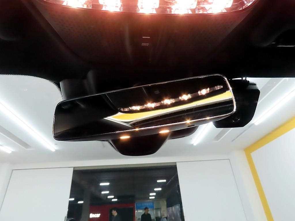 벤츠 E 클래스 E-클래스 W213 E250 아방가르드 이미지 17