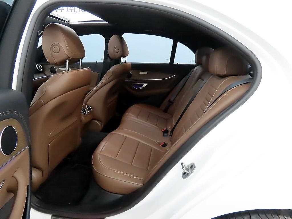 벤츠 E 클래스 E-클래스 W213 E250 아방가르드 이미지 6