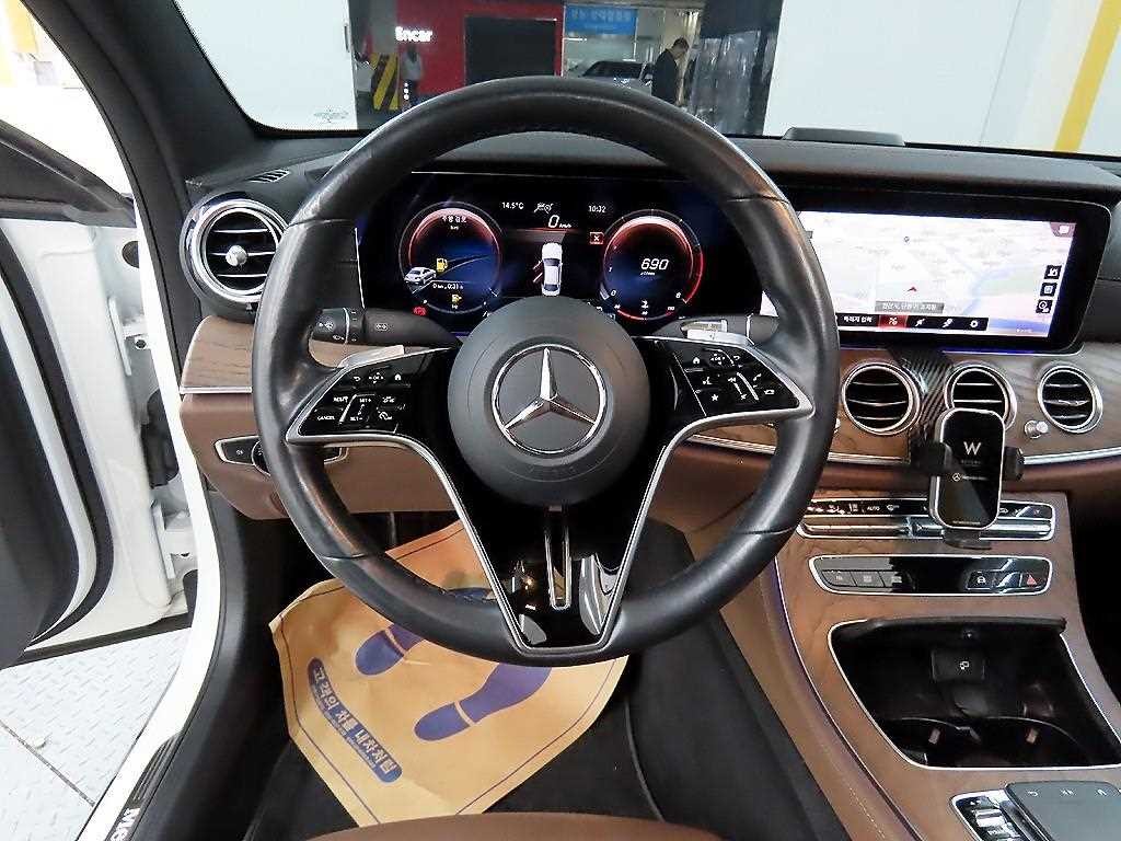 벤츠 E 클래스 E-클래스 W213 E250 아방가르드 이미지 9