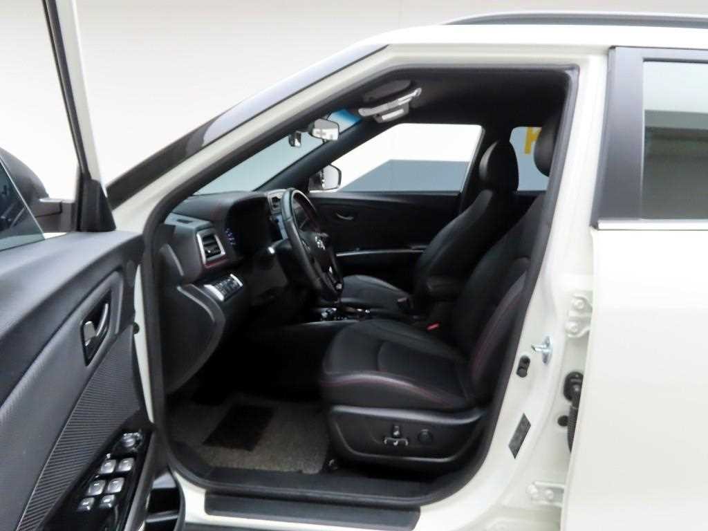 KG모빌리티(쌍용) 티볼리 베리 뉴 티볼리 2WD 가솔린 1.5 V5 이미지 14