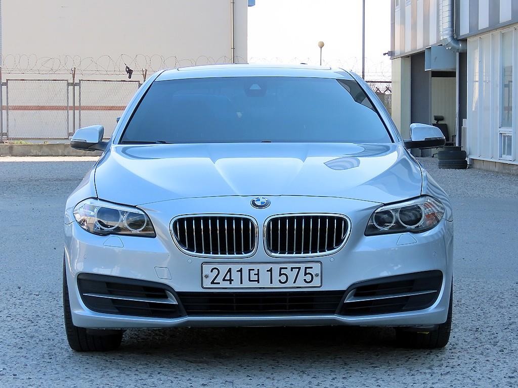 BMW 5시리즈 5시리즈 (F10) 528i xDrive 이미지 1