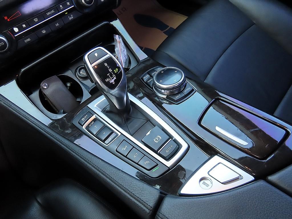 BMW 5시리즈 5시리즈 (F10) 528i xDrive 이미지 11