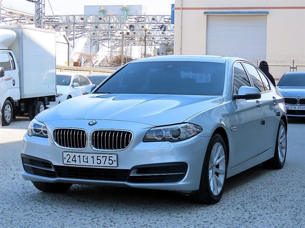 BMW 5시리즈 5시리즈 (F10) 528i xDrive 이미지 2