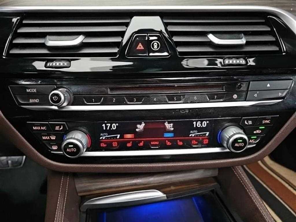 BMW 5시리즈 5시리즈 (G30) 530i M 스포츠 플러스 이미지 14