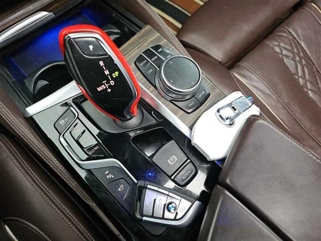 BMW 5시리즈 5시리즈 (G30) 530i M 스포츠 플러스 이미지 15