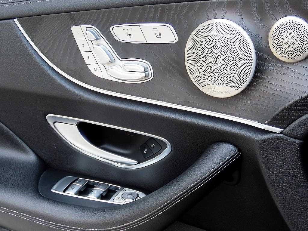 벤츠 E 클래스 E-클래스 W213 E220d 쿠페 이미지 12