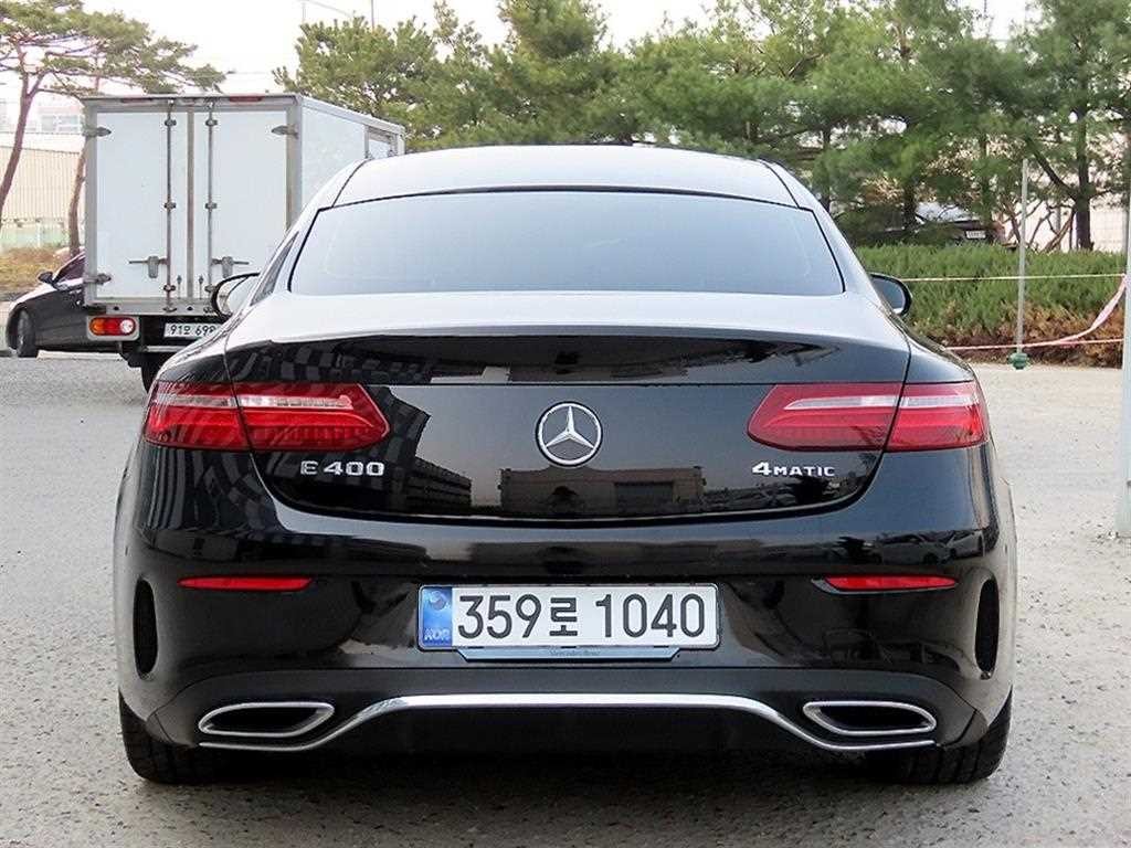 벤츠 E 클래스 E-클래스 W213 E220d 쿠페 이미지 4