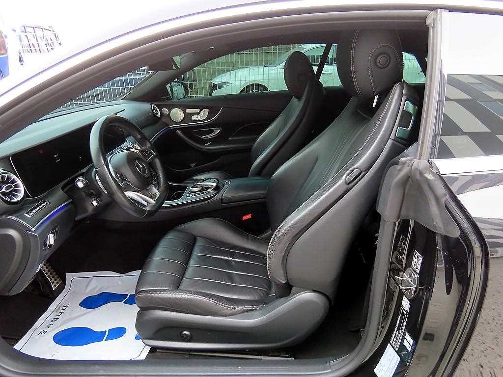 벤츠 E 클래스 E-클래스 W213 E220d 쿠페 이미지 5