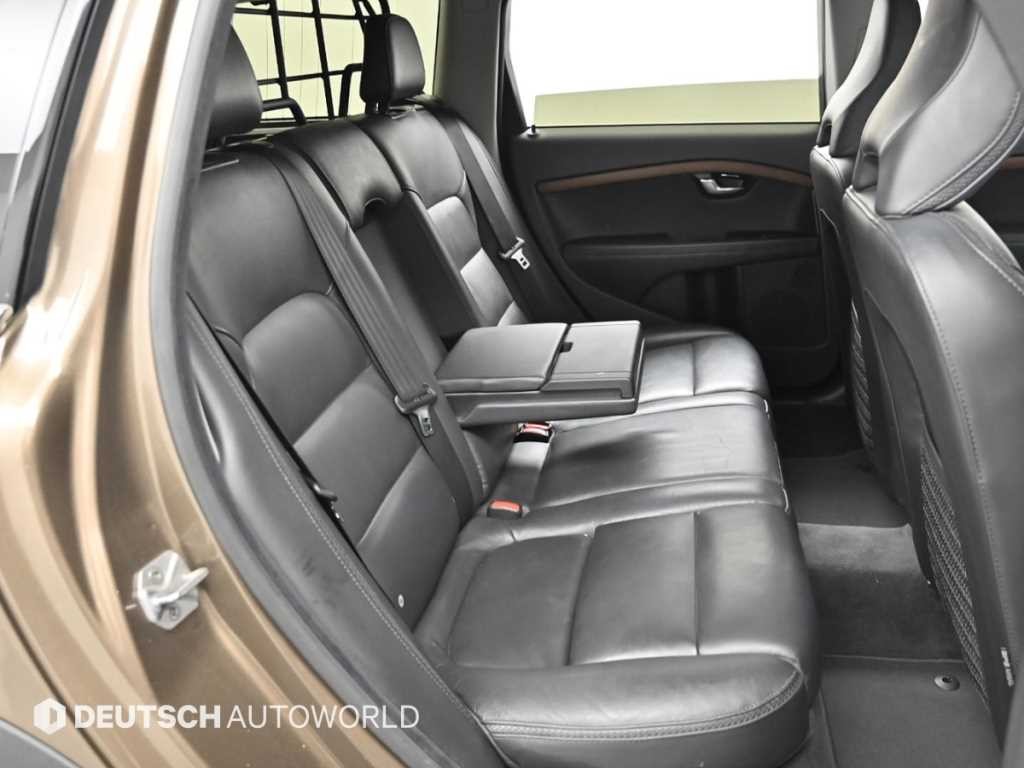 볼보 XC70 D4 이미지 12