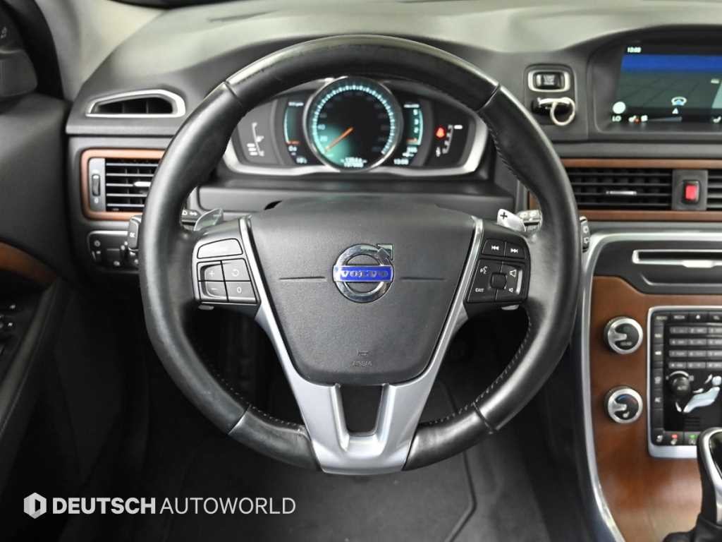 볼보 XC70 D4 이미지 13