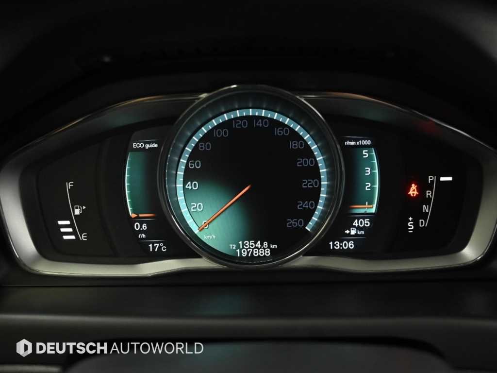 볼보 XC70 D4 이미지 8