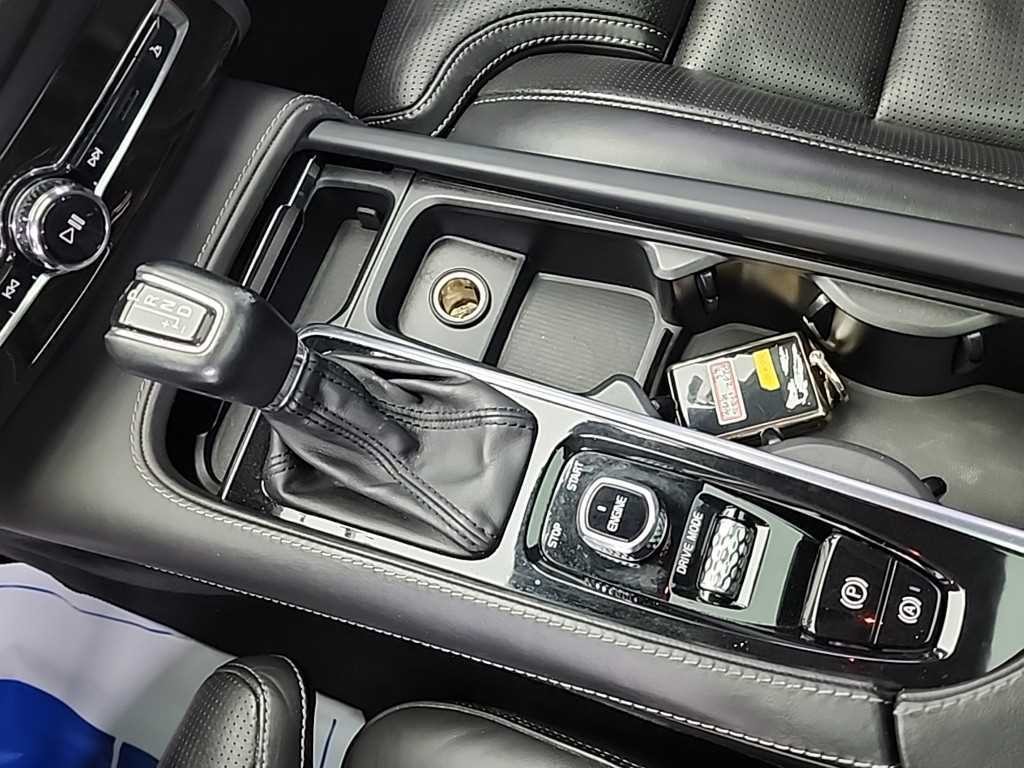 볼보 XC90 XC90 2세대 2.0 D5 AWD 인스크립션 이미지 8
